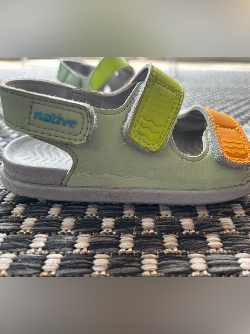 Native sugarlite Sandals - Picture 3 of 7